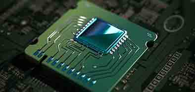 中國臺灣半導體月征2萬人，月薪居全產業第二